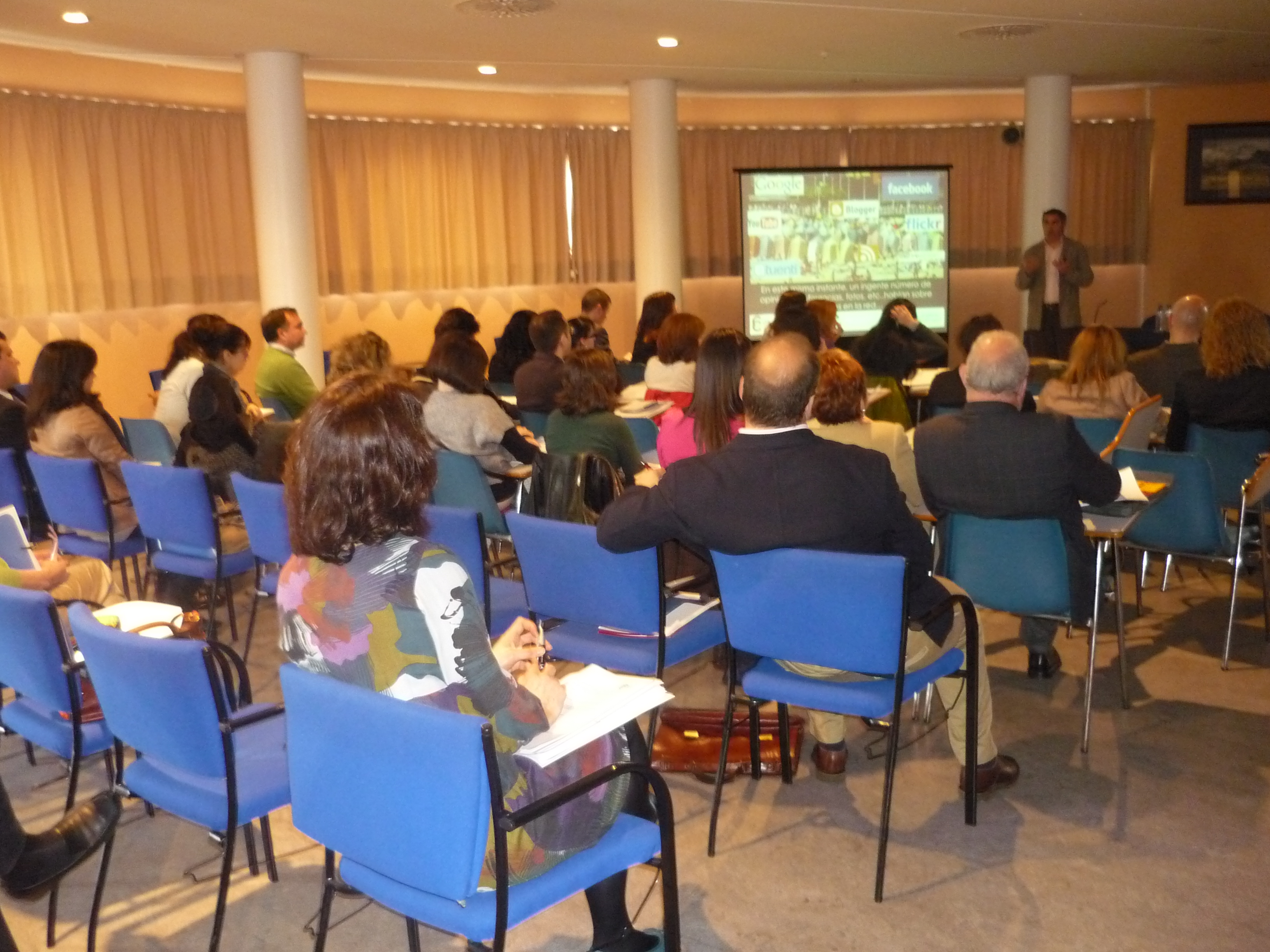 II JORNADA MARKETING DIGITAL Y COMUNICACIóN EN REDES SOCIALES