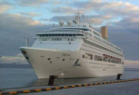 ESCALAS DE CRUCEROS 2012